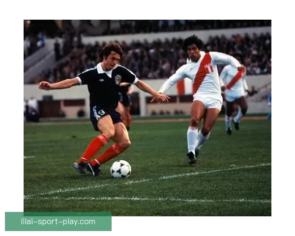 探索世界杯历史：从首届比赛到现代足球盛宴的演变与影响