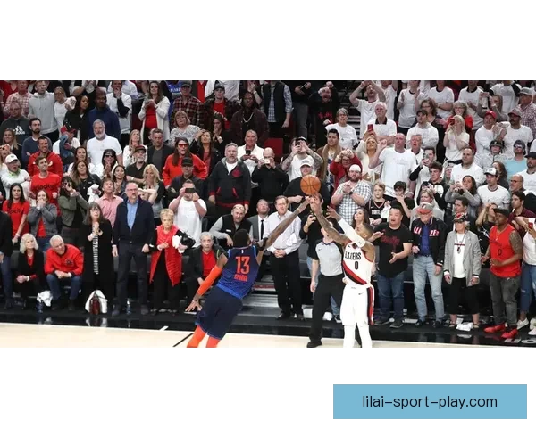 杨瀚森女友与利拉德儿子欢乐互动社媒晒温馨合影瞬间